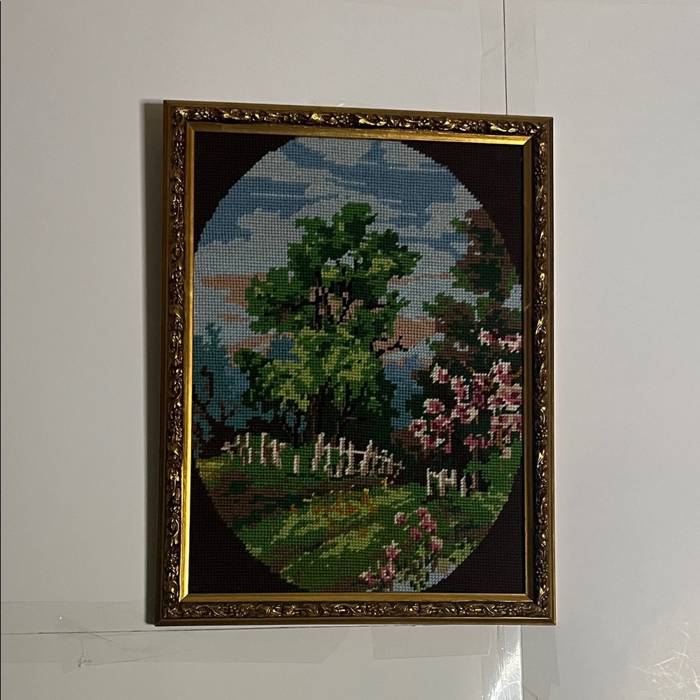 😄Vintage framed needlepoint country scene